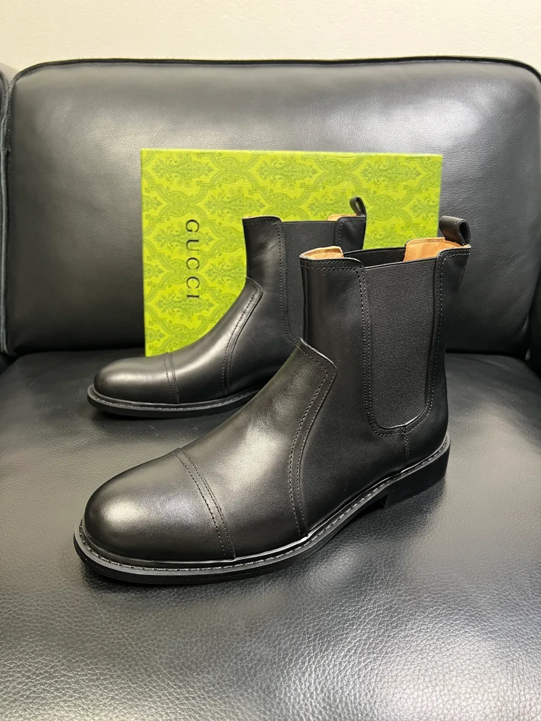 Men's shoes 💰900 Gucci High-quality top crafts Gucci Leather shoes and boots high-top series counter synchronization Original factory configuration, original cowhide imported from Italy, imported water-dyed cow lining, soles: original factory special supply original sole super comfortable, original factory and single goods High quality, welcome to compare and synchronization at the counter, code number 39-44 (customized 45)